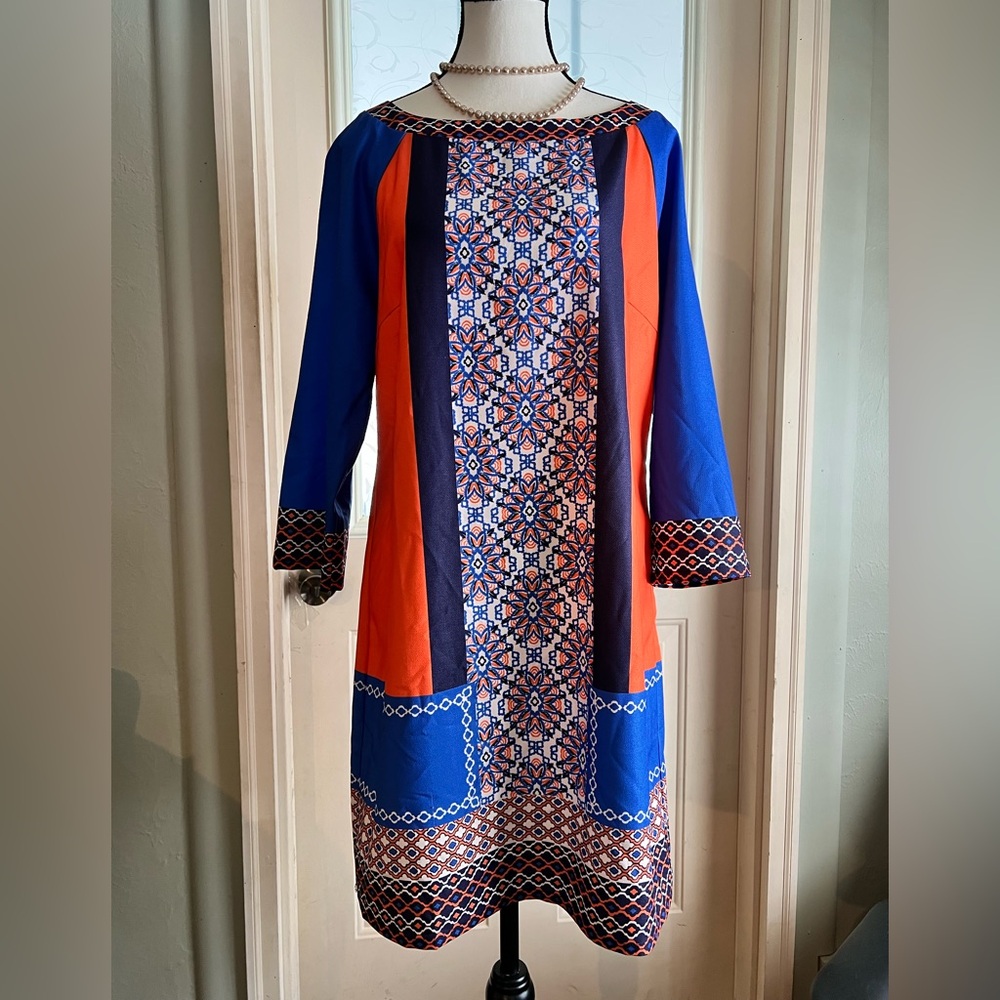 Aryeh size L 60’s vibe geometric design shift dress with side zipper.